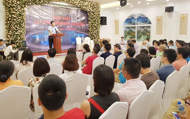 Cư dân Imperia Garden làm ảnh biếm hoạ “tố” chủ đầu tư