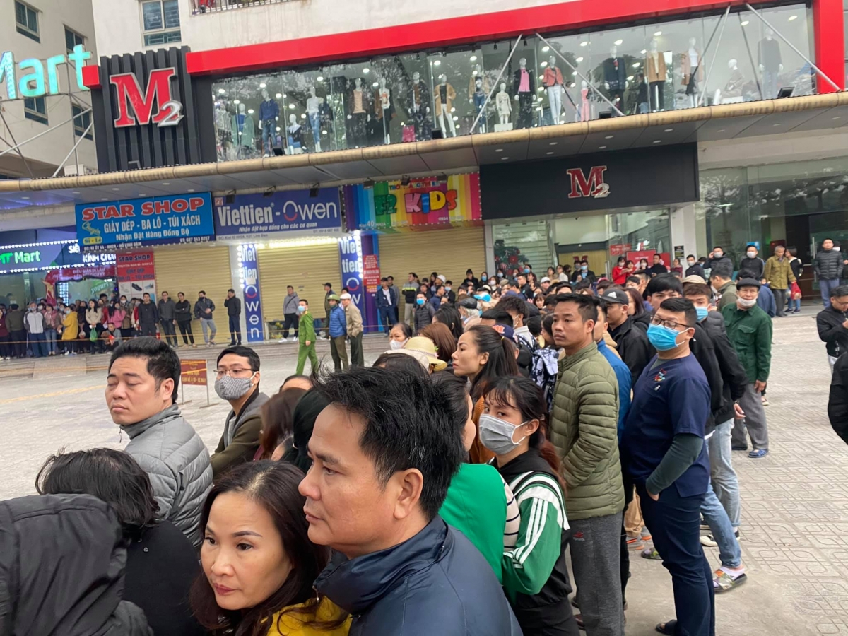 Người đàn ông tử vong khi rơi từ tầng 15 chung cư Linh Đàm1