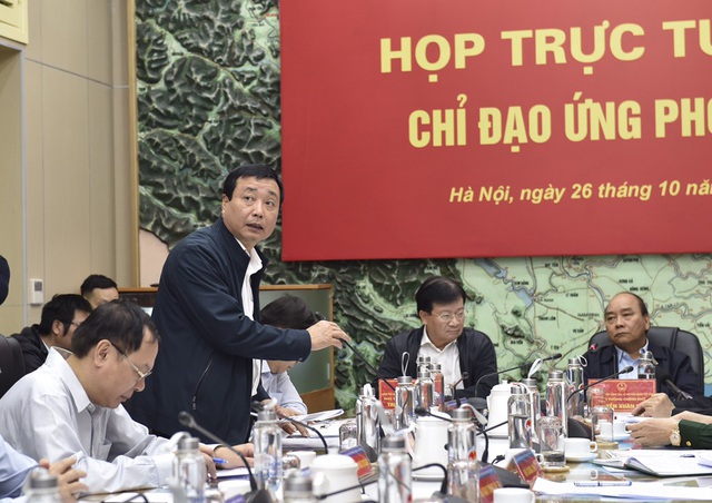 Thủ tướng: Bão số 9 rất mạnh, cần sẵn sàng cả xe tăng, trực thăng giúp dân