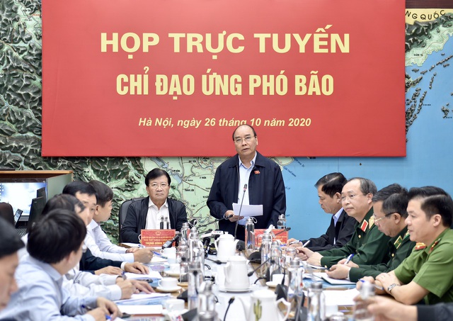 Thủ tướng: Bão số 9 rất mạnh, cần sẵn sàng cả xe tăng, trực thăng giúp dân